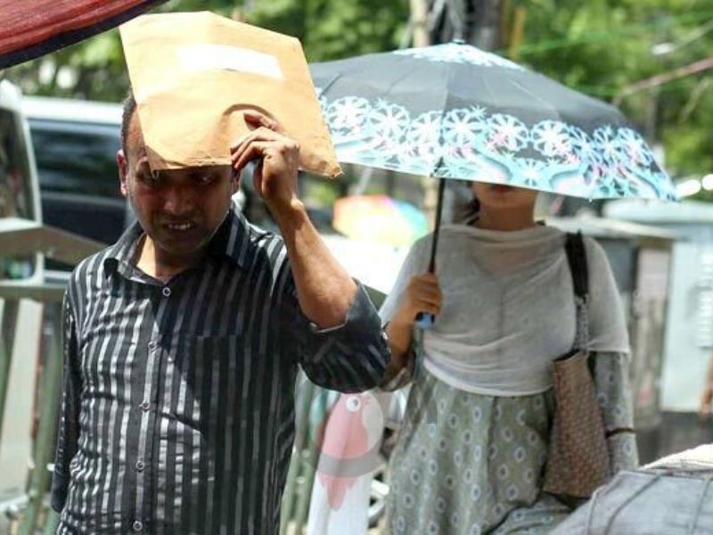 আপাতত গরম কমছে না