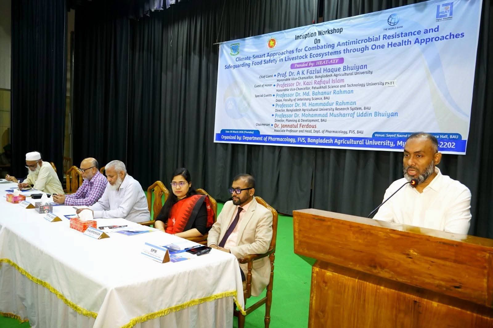 এএমআর ও জলবায়ু ঝুঁকি মোকাবিলায় 'ক্লাইমেট-স্মার্ট' কৌশল