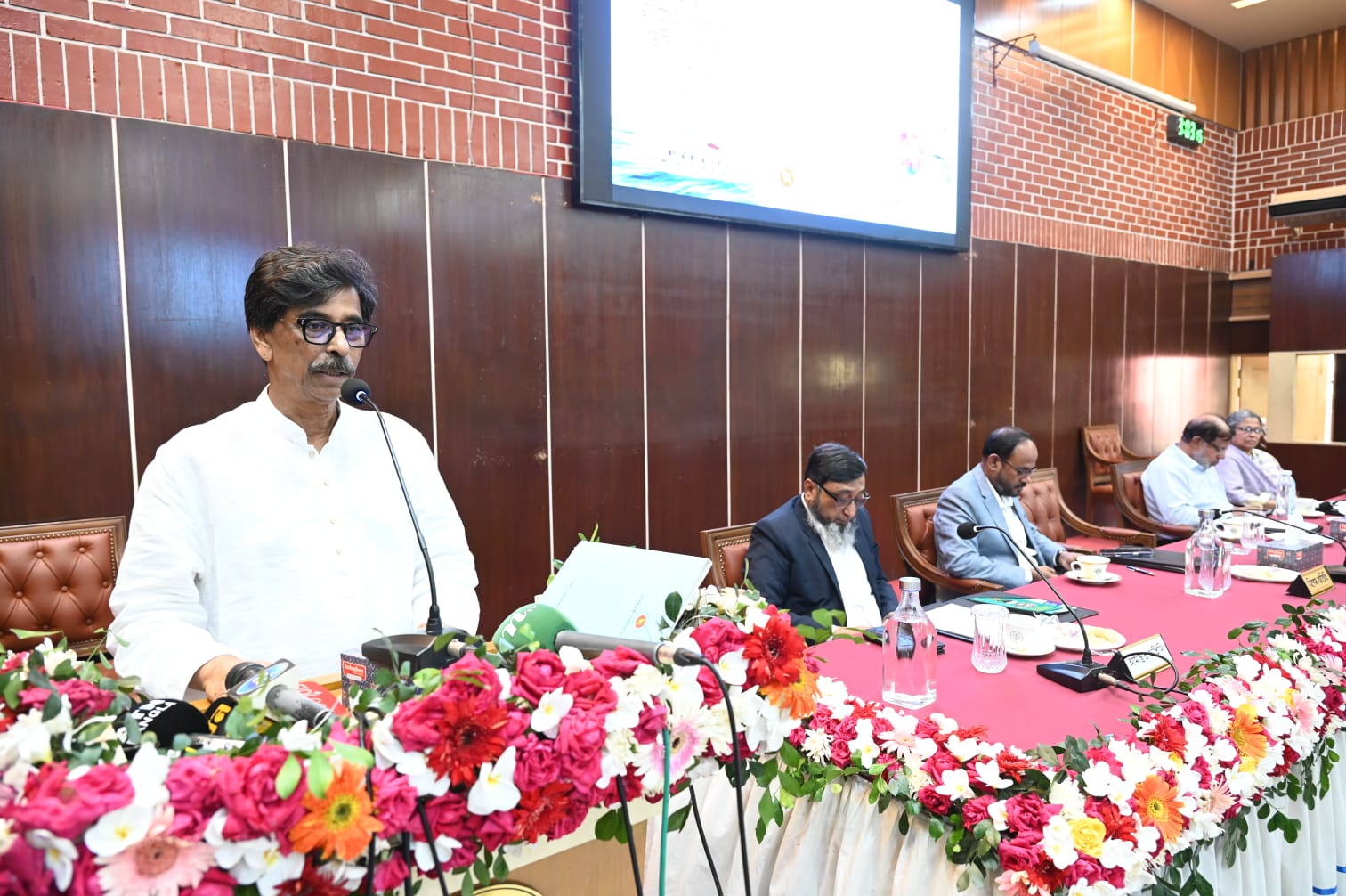 জাটকা উৎপাদন বাড়াতে বিজ্ঞানীদের গবেষণায় সক্রিয় অংশগ্রহণ জরুরি