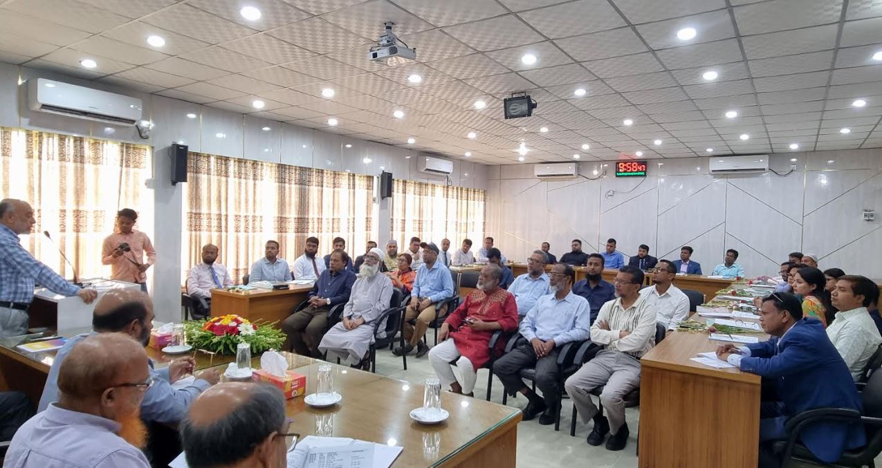 বাকৃবিতে পাবলিক বিশ্ববিদ্যালয়ের কর্মকর্তাদের ২৮তম বুনিয়াদী প্রশিক্ষণ শুরু