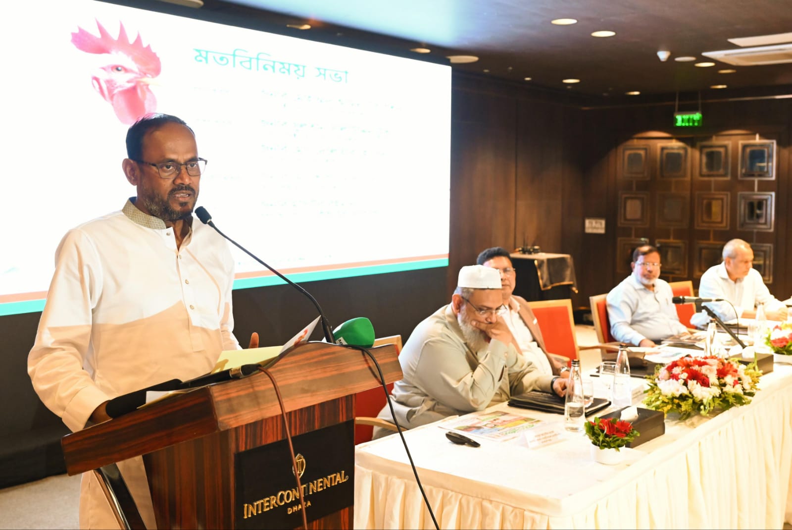 পোল্ট্রি খাত সংশ্লিষ্টদের জনস্বার্থে কাজ করতে হবে