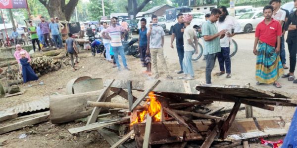 অসুস্থ গরুর মাংস বিক্রির অভিযোগে কসাই আটক