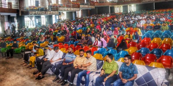 বাকৃবিতে বারি উদ্ভাবিত কৃষি যন্ত্রপাতির প্রদর্শনী মেলা অনুষ্ঠিত 