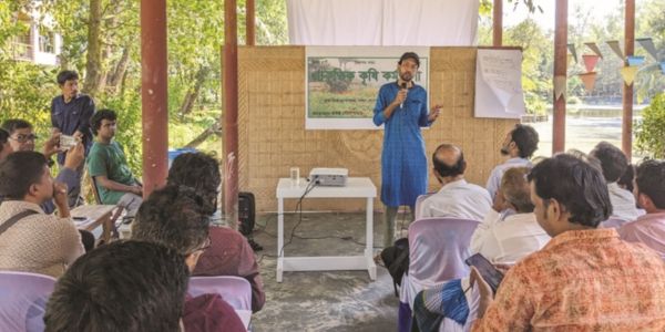 মীরসরাইয়ে প্রাকৃতিক কৃষি কর্মশালা অনুষ্ঠিত হলো