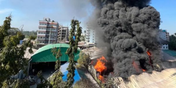 ময়মনসিংহে কীটনাশক কারখানায় ভয়াবহ অগ্নিকাণ্ড
