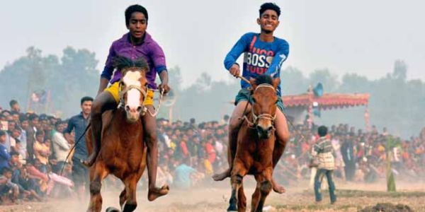 মাগুরায় ঐতিহ্যবাহী ঘোড়দৌড় ও গ্রামীণ মেলা