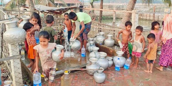 কক্সবাজারে নলকূপ-মোটরে উঠছে না পানি, সংকট চরমে